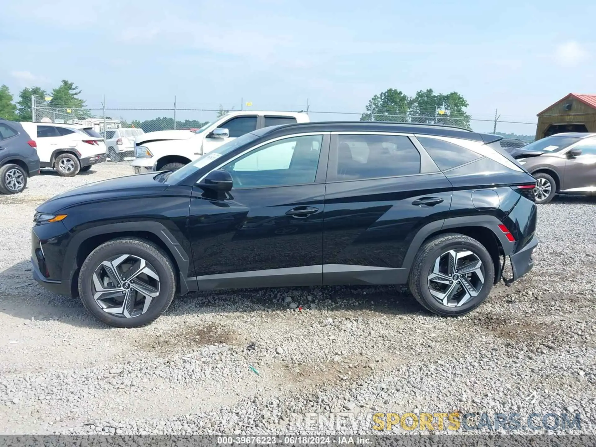 15 Photograph of a damaged car 5NMJFCAE7PH283232 HYUNDAI TUCSON 2023