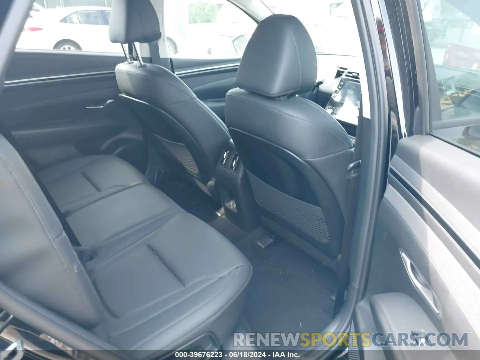 8 Photograph of a damaged car 5NMJFCAE7PH283232 HYUNDAI TUCSON 2023