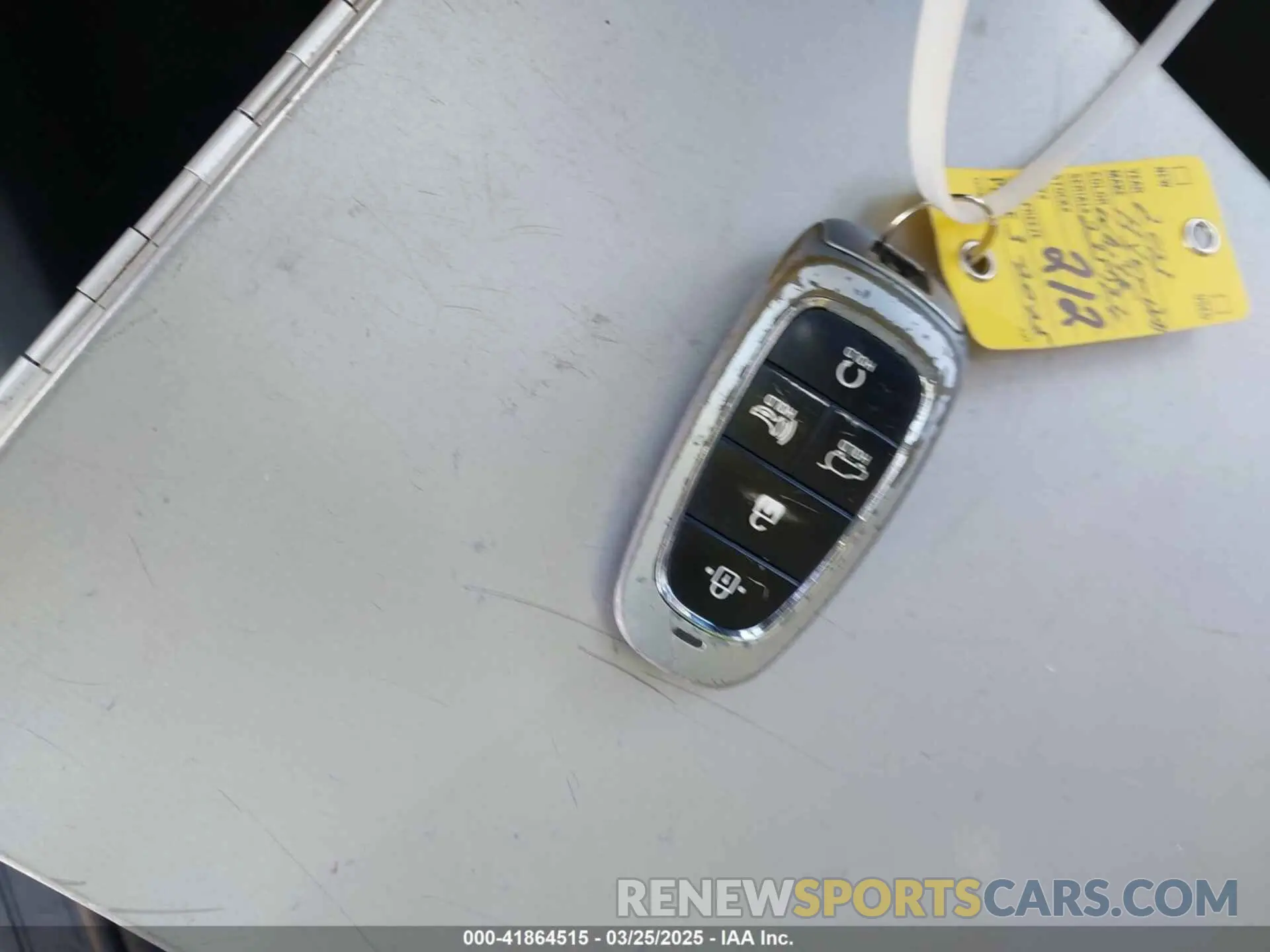 11 Photograph of a damaged car 5NMJFCAE8PH235724 HYUNDAI TUCSON 2023