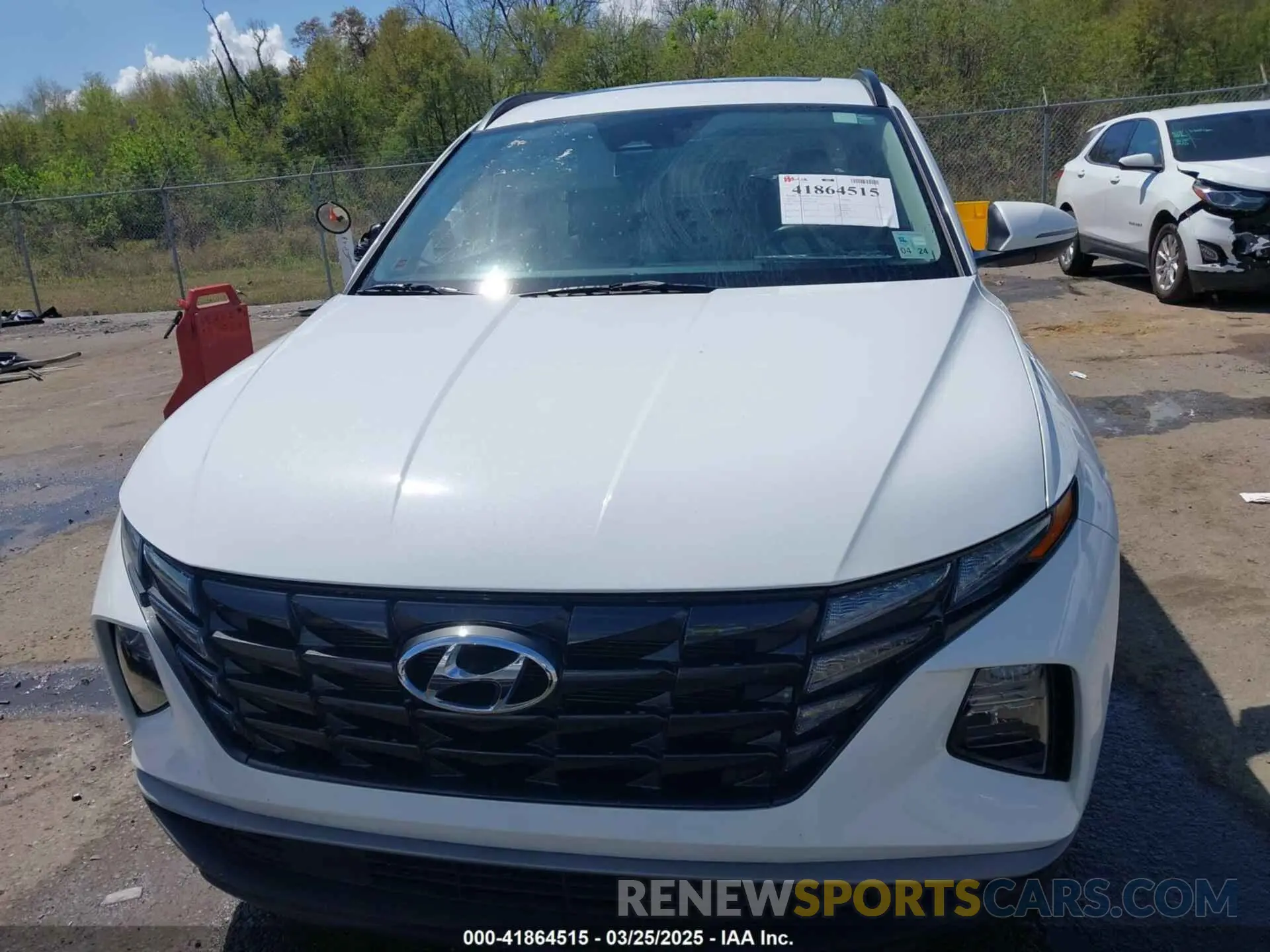 12 Photograph of a damaged car 5NMJFCAE8PH235724 HYUNDAI TUCSON 2023