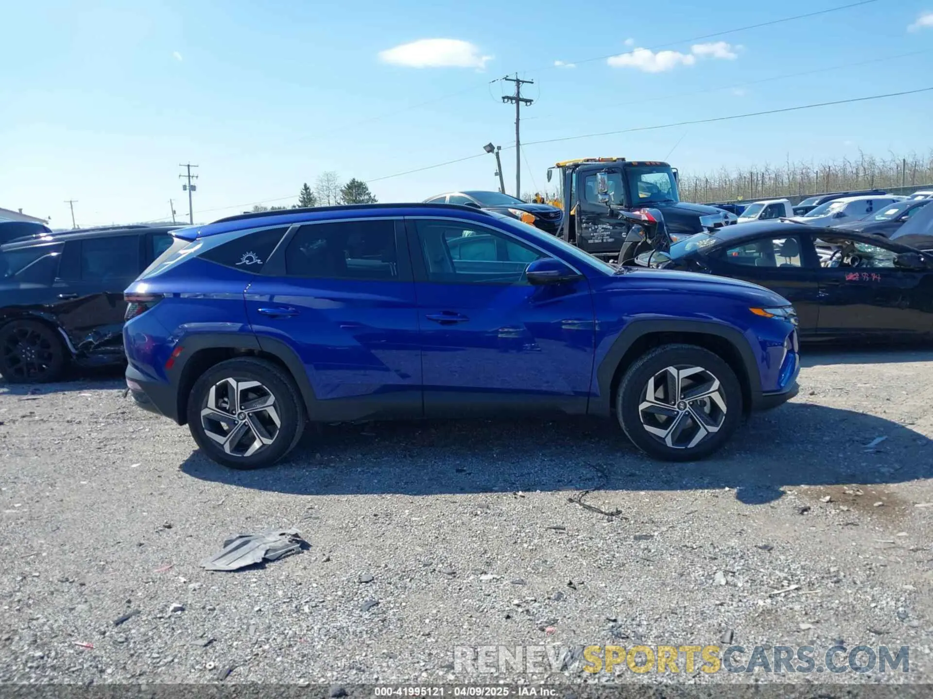 13 Photograph of a damaged car 5NMJFCAE9PH172567 HYUNDAI TUCSON 2023