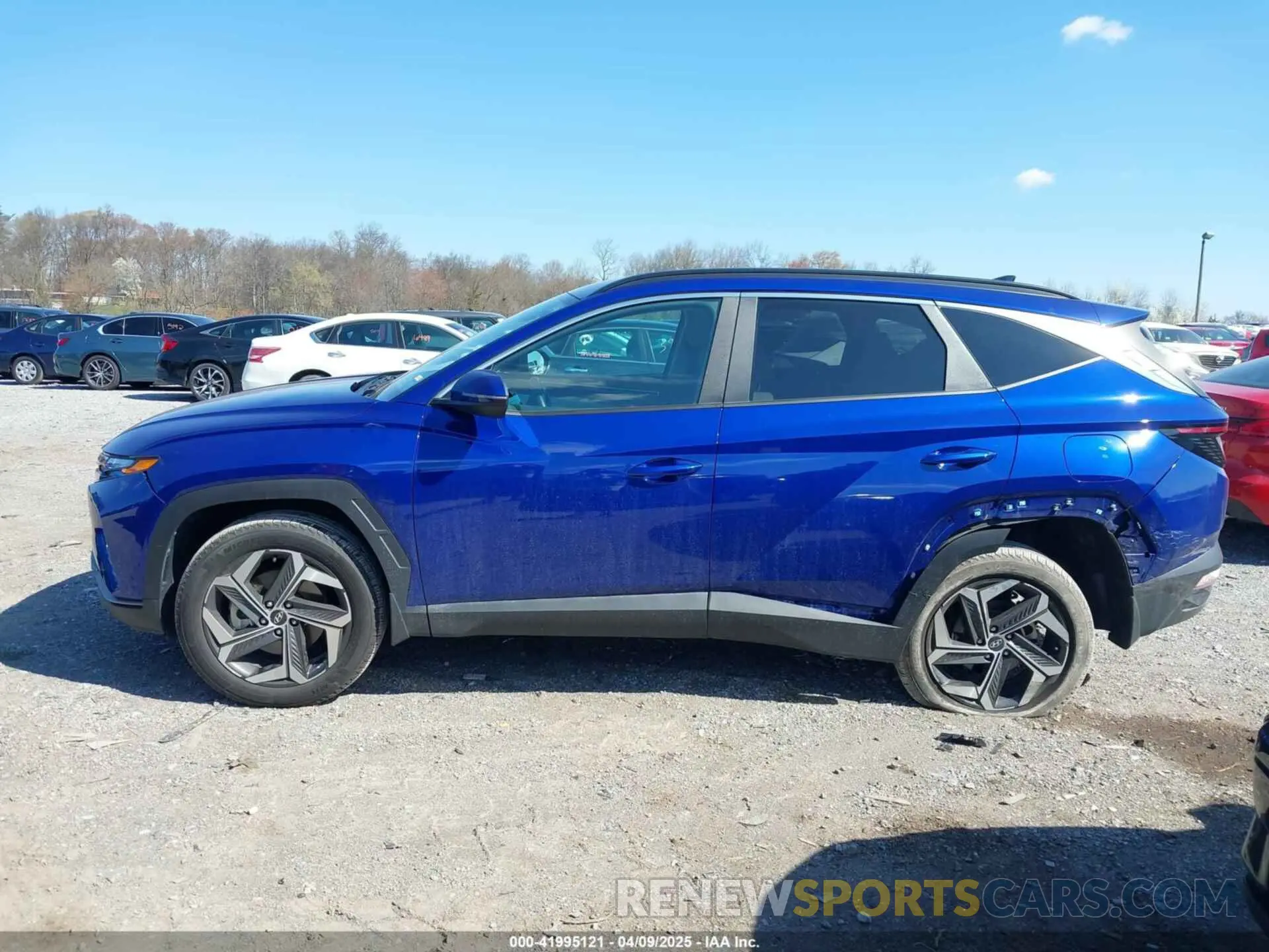 14 Photograph of a damaged car 5NMJFCAE9PH172567 HYUNDAI TUCSON 2023