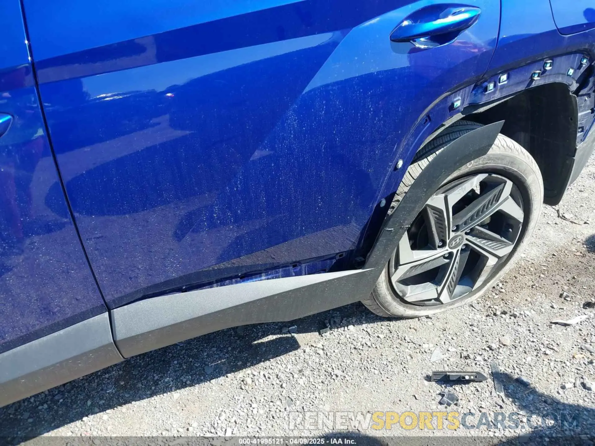 6 Photograph of a damaged car 5NMJFCAE9PH172567 HYUNDAI TUCSON 2023