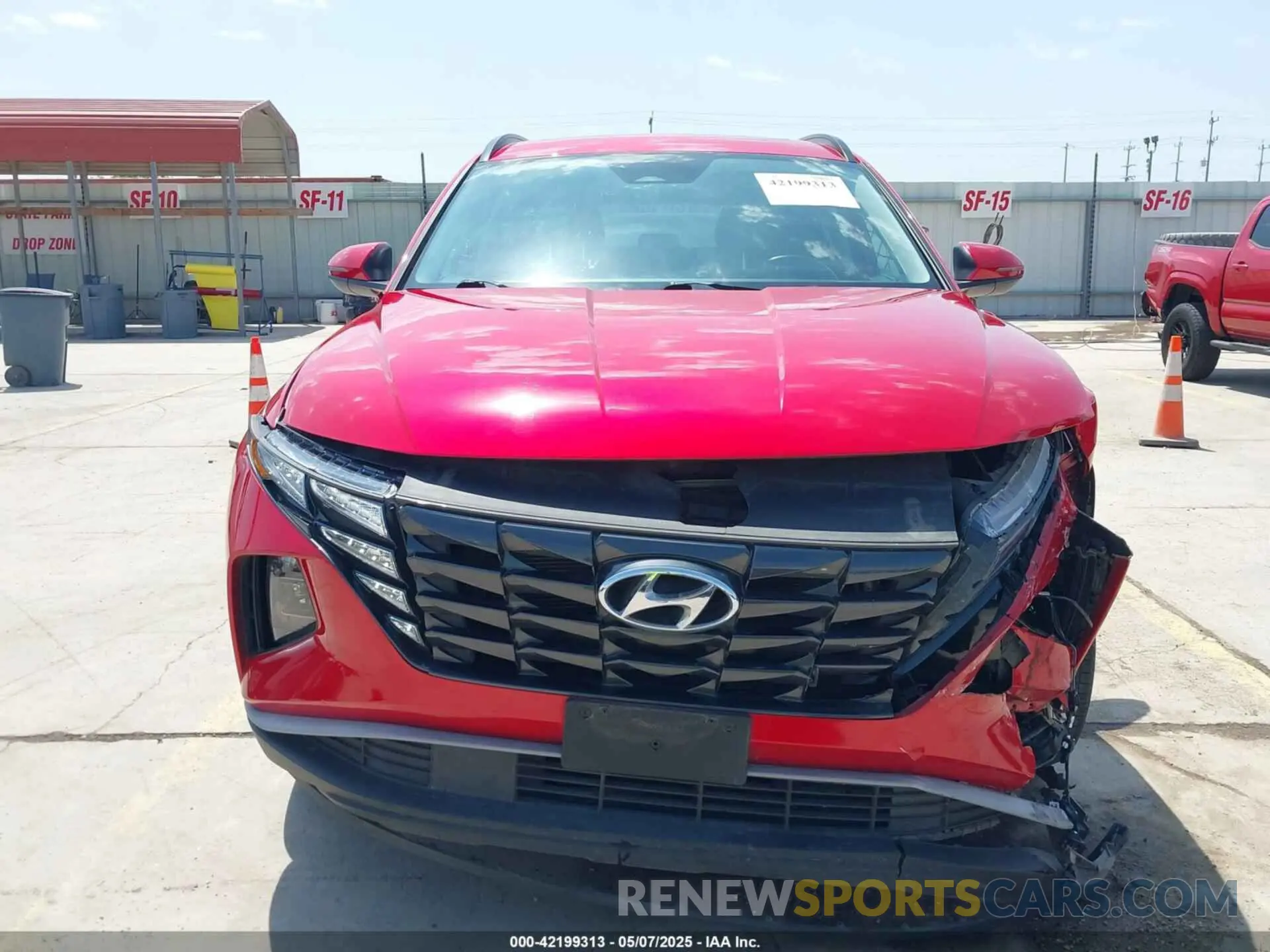 12 Photograph of a damaged car 5NMJFCAE9PH224327 HYUNDAI TUCSON 2023
