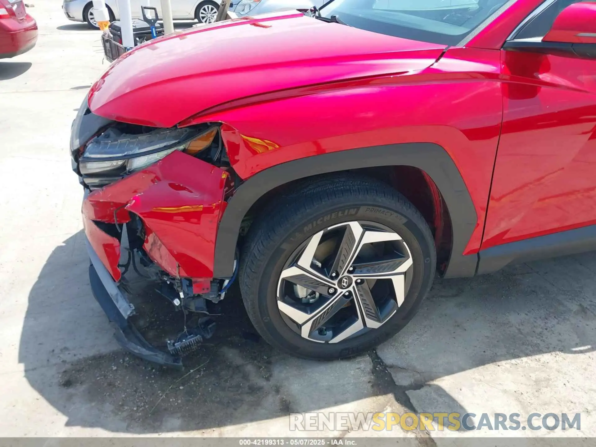 17 Photograph of a damaged car 5NMJFCAE9PH224327 HYUNDAI TUCSON 2023