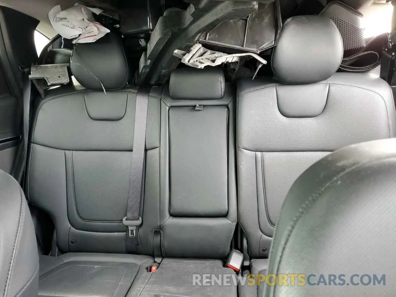 10 Photograph of a damaged car 5NMJFCAE9PH268411 HYUNDAI TUCSON 2023