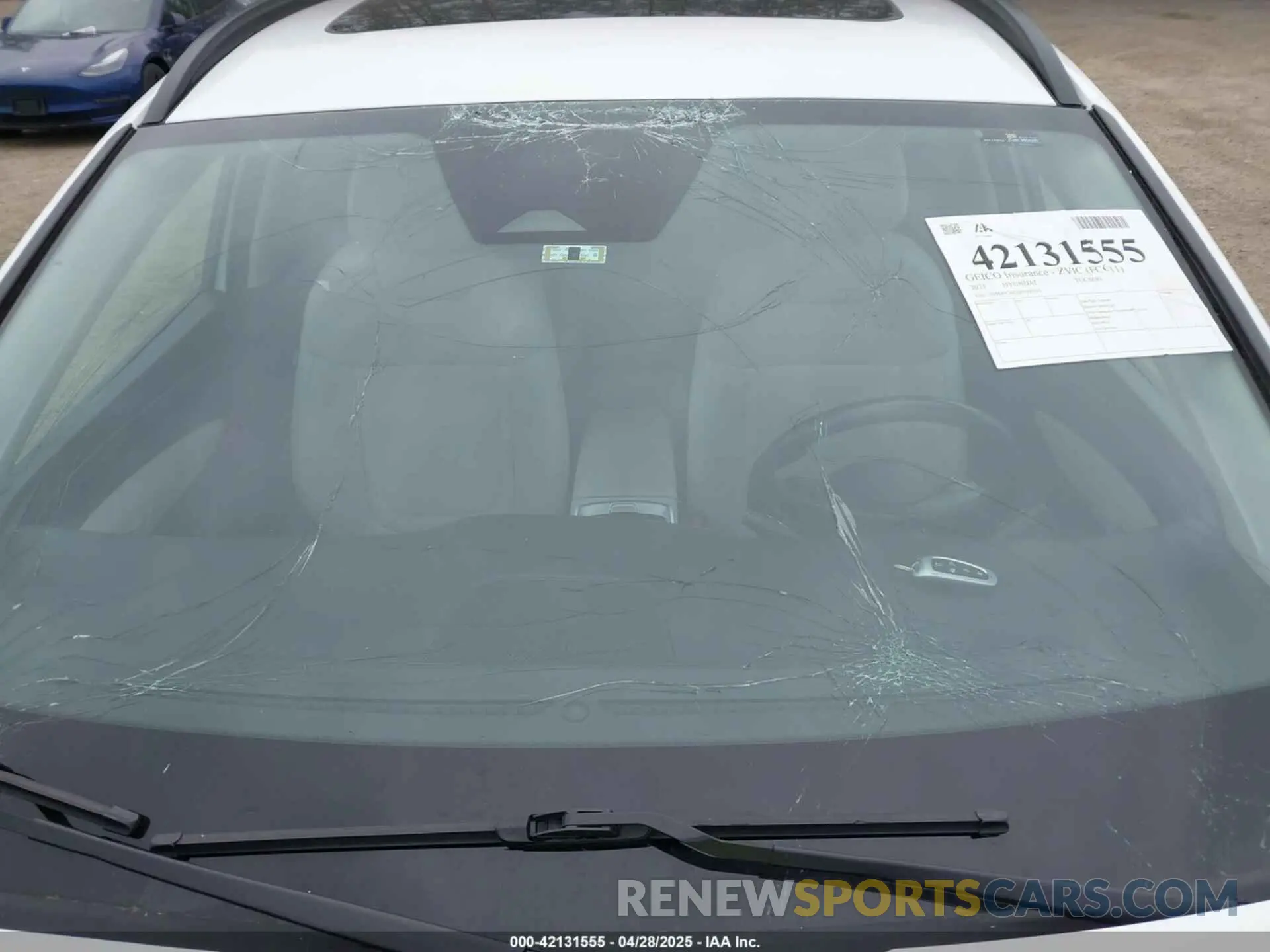 19 Photograph of a damaged car 5NMJFCAEXPH197221 HYUNDAI TUCSON 2023