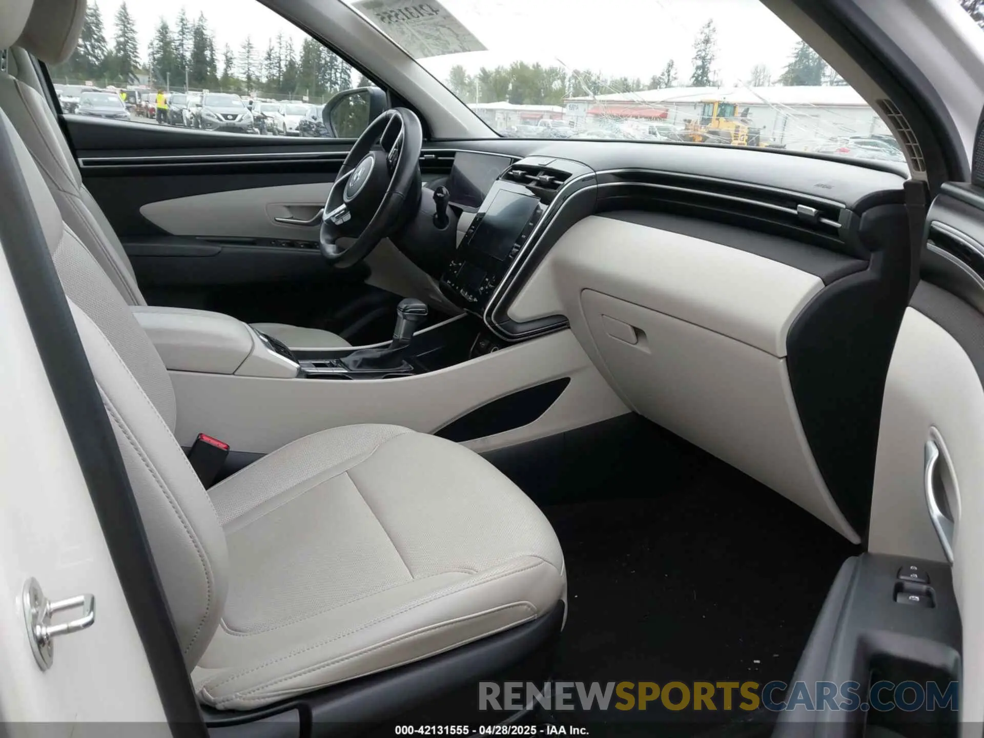 5 Photograph of a damaged car 5NMJFCAEXPH197221 HYUNDAI TUCSON 2023