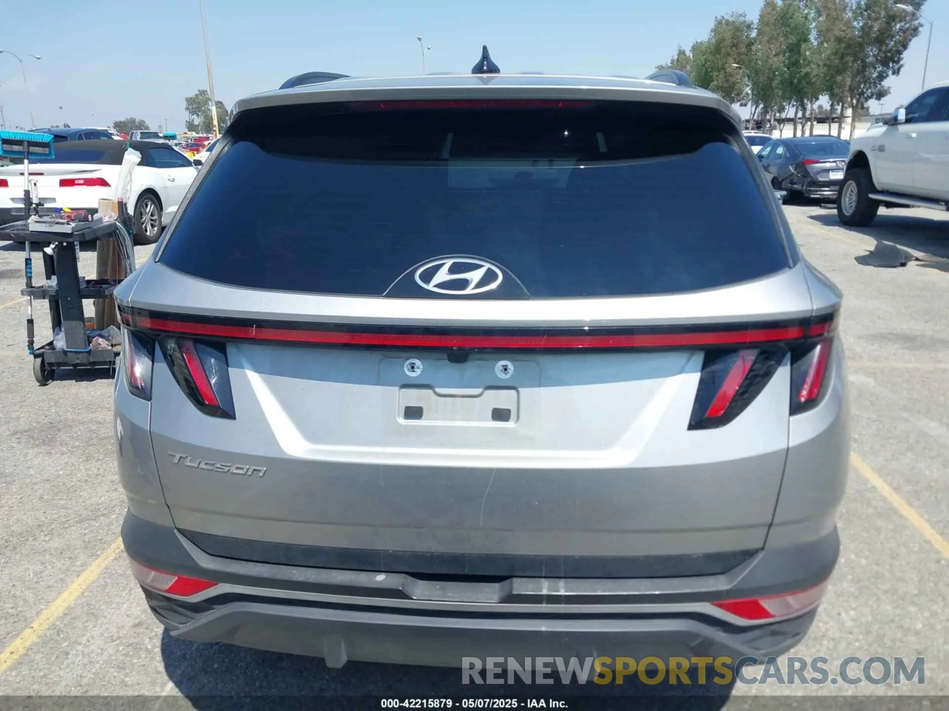 16 Photograph of a damaged car KM8JB3AE0PU225575 HYUNDAI TUCSON 2023