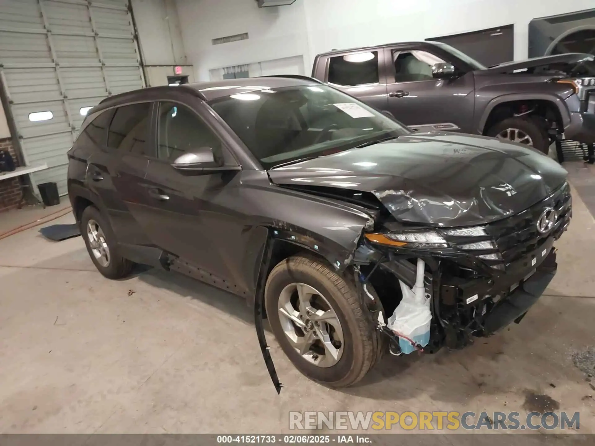 1 Photograph of a damaged car KM8JB3AE2PU253930 HYUNDAI TUCSON 2023