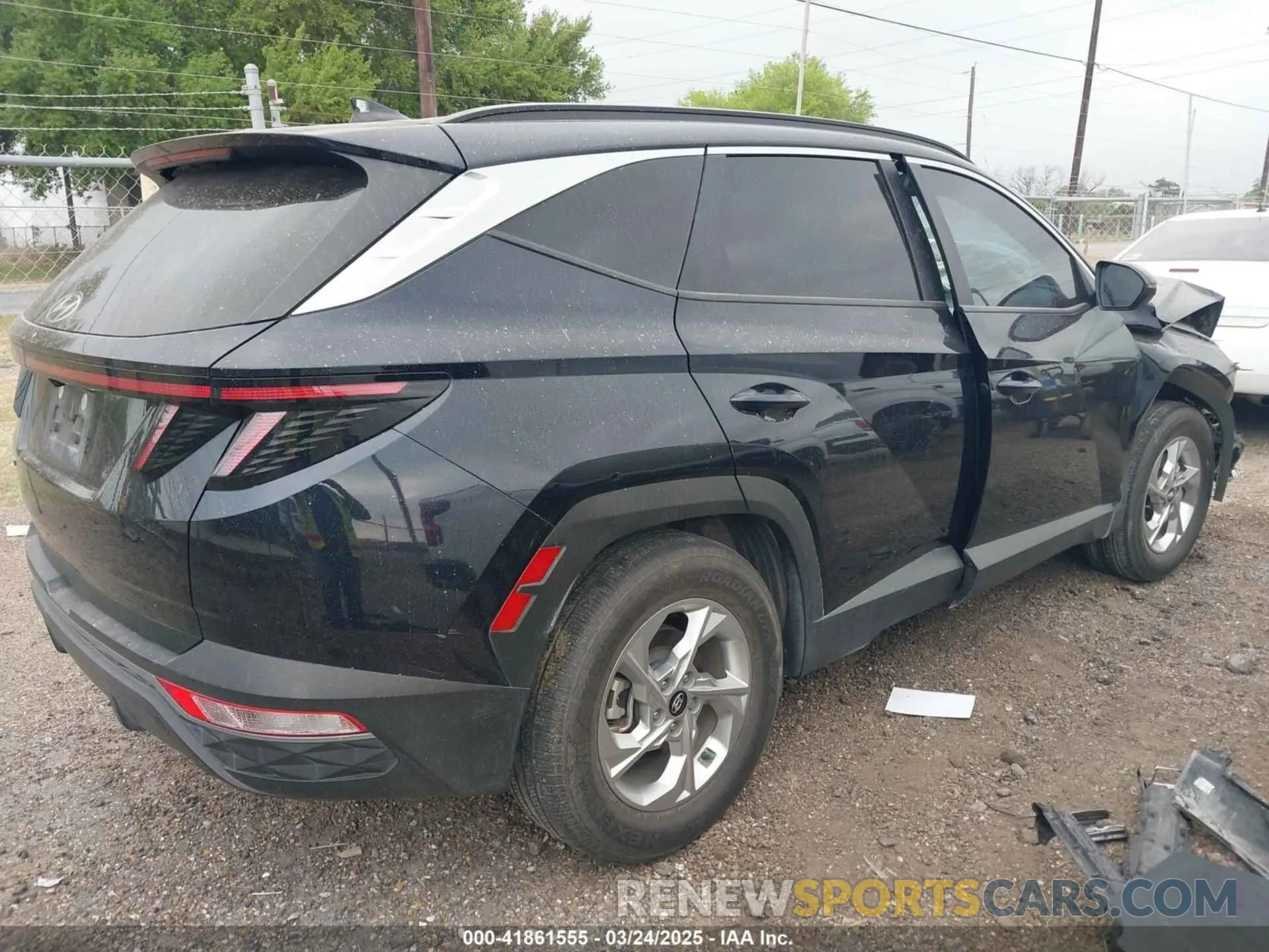 4 Photograph of a damaged car KM8JB3AE3PU263964 HYUNDAI TUCSON 2023