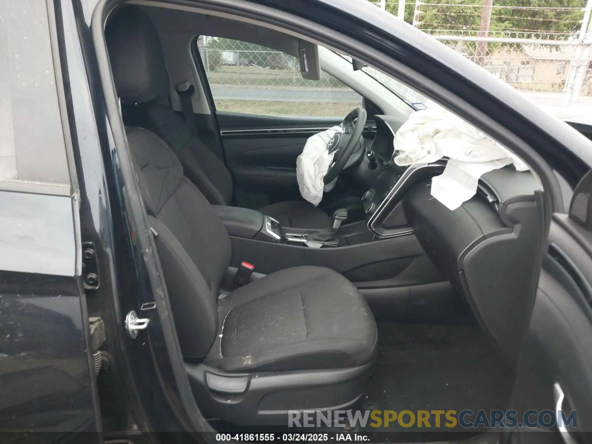 5 Photograph of a damaged car KM8JB3AE3PU263964 HYUNDAI TUCSON 2023