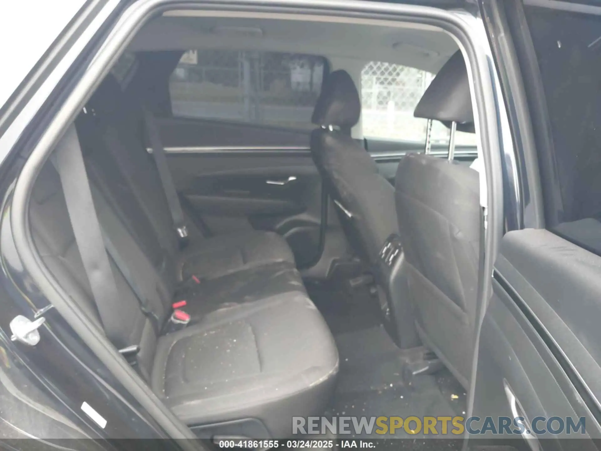 8 Photograph of a damaged car KM8JB3AE3PU263964 HYUNDAI TUCSON 2023