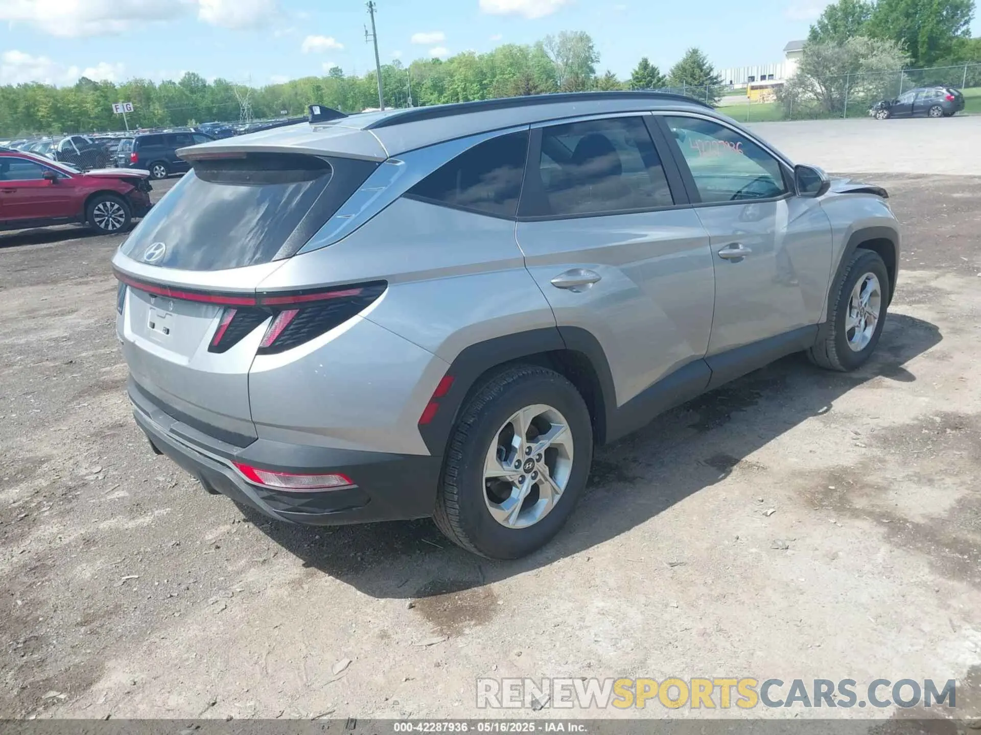 4 Photograph of a damaged car KM8JB3AE7PU197967 HYUNDAI TUCSON 2023