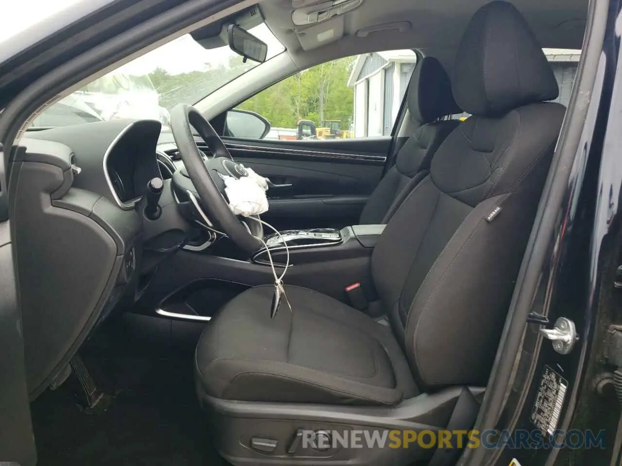 7 Photograph of a damaged car KM8JBCA10PU112593 HYUNDAI TUCSON 2023