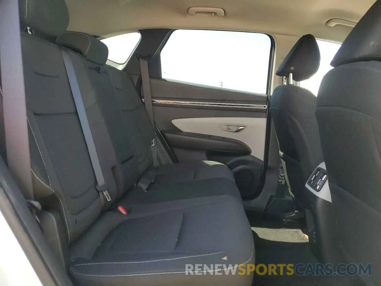 11 Photograph of a damaged car KM8JBCA19PU100684 HYUNDAI TUCSON 2023