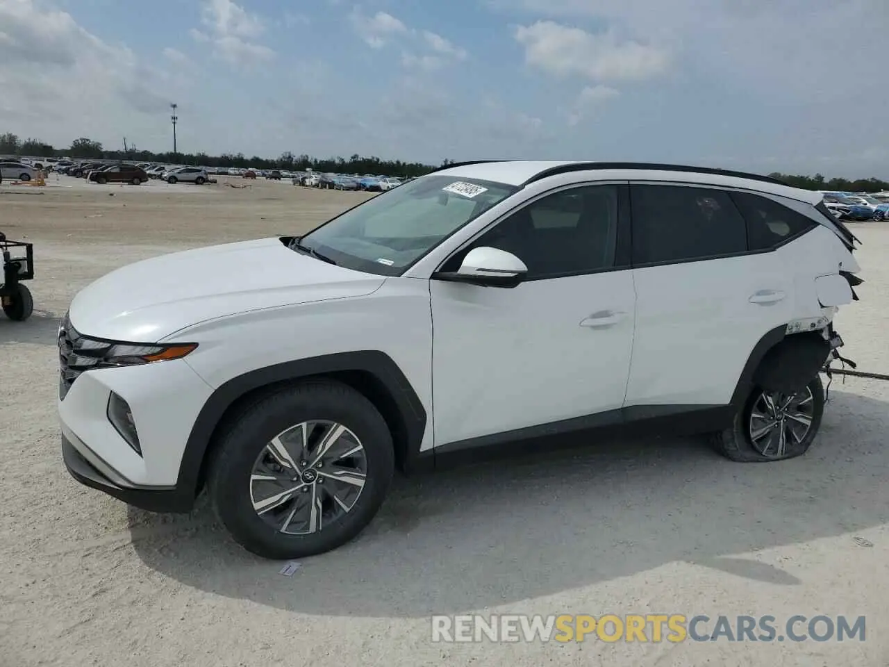 1 Photograph of a damaged car KM8JBCA1XPU104081 HYUNDAI TUCSON 2023