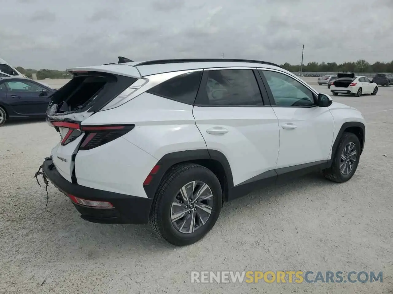 3 Photograph of a damaged car KM8JBCA1XPU104081 HYUNDAI TUCSON 2023