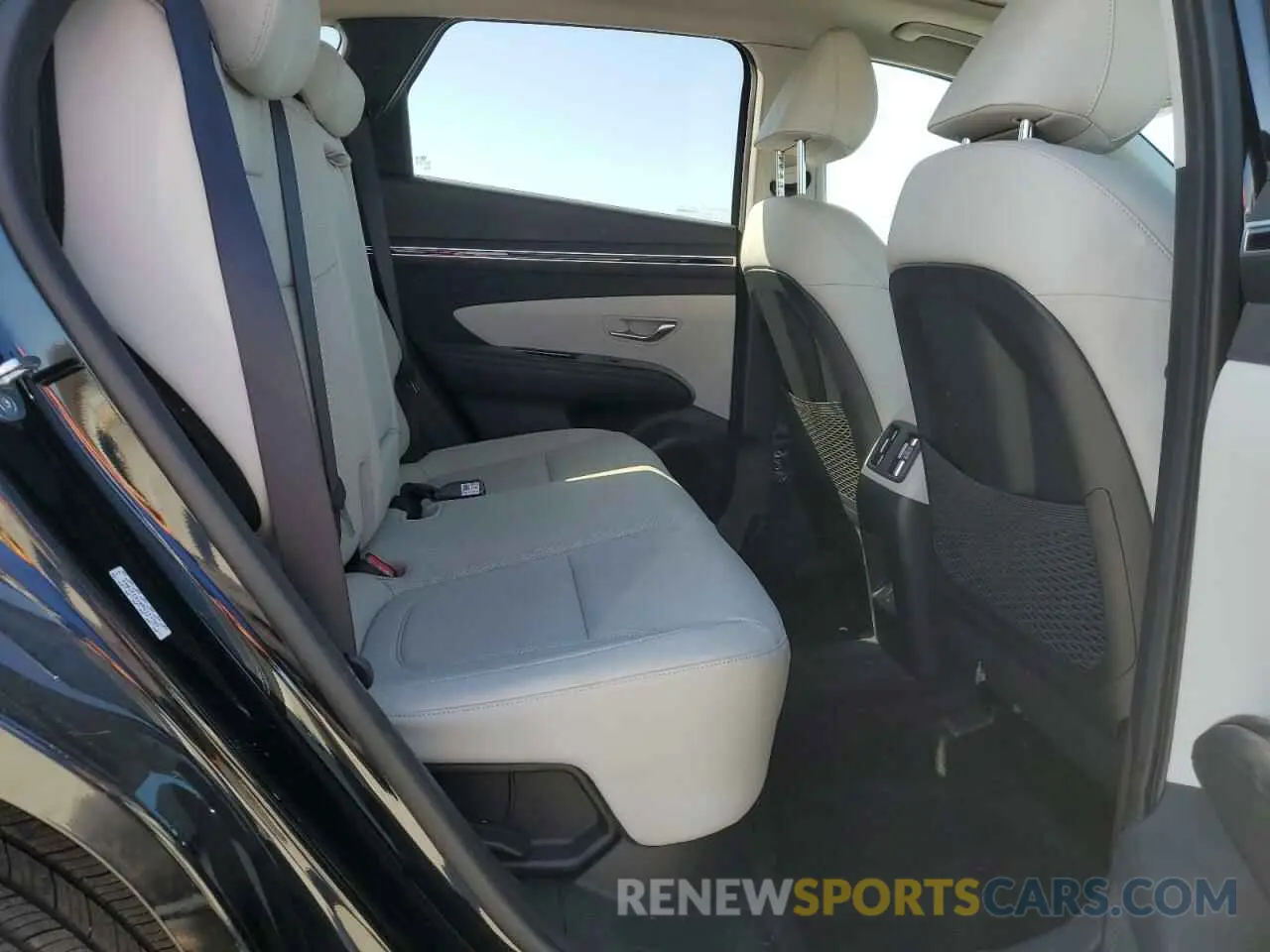 11 Photograph of a damaged car KM8JFCA10PU114722 HYUNDAI TUCSON 2023