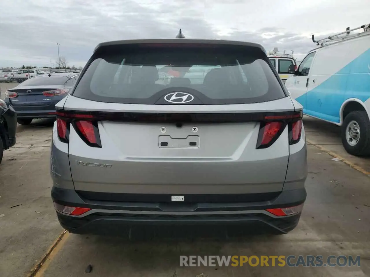 6 Photograph of a damaged car 5NMJA3DE0RH402042 HYUNDAI TUCSON 2024