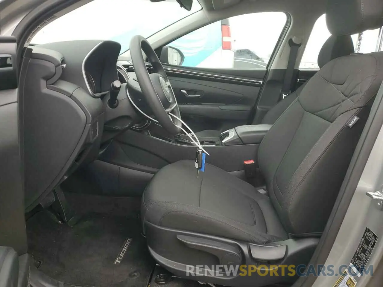 7 Photograph of a damaged car 5NMJA3DE0RH402042 HYUNDAI TUCSON 2024