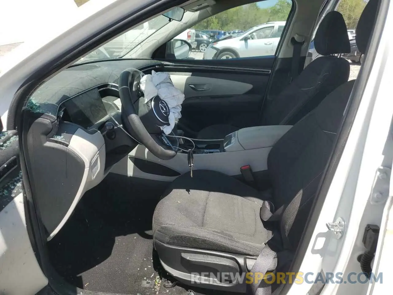 7 Photograph of a damaged car 5NMJA3DE0RH437549 HYUNDAI TUCSON 2024