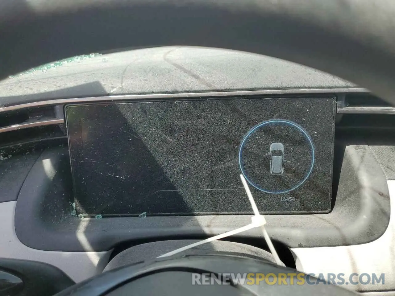 9 Photograph of a damaged car 5NMJA3DE0RH437549 HYUNDAI TUCSON 2024