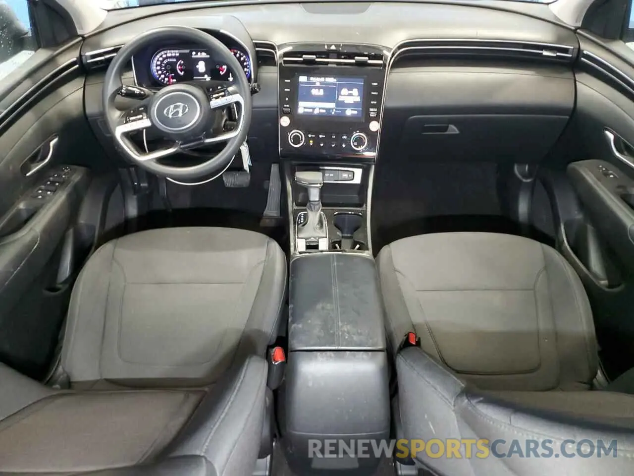 8 Photograph of a damaged car 5NMJA3DE1RH330655 HYUNDAI TUCSON 2024