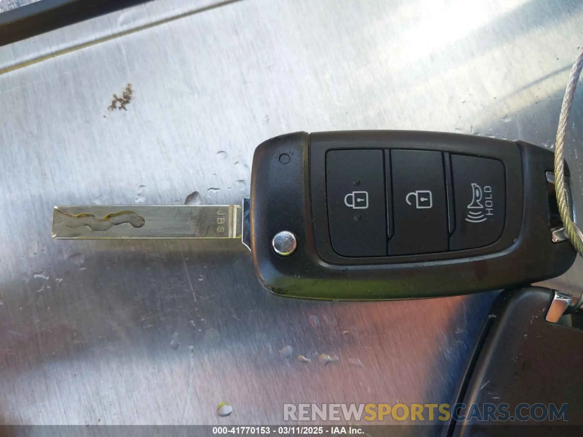 11 Photograph of a damaged car 5NMJA3DE1RH414314 HYUNDAI TUCSON 2024
