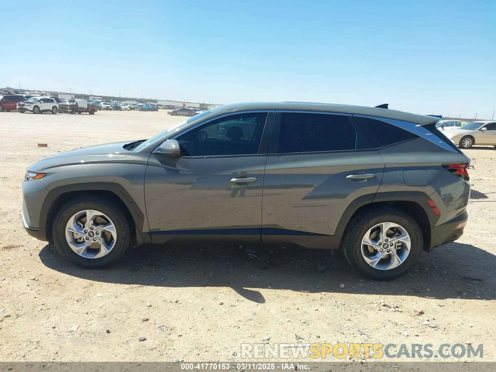14 Photograph of a damaged car 5NMJA3DE1RH414314 HYUNDAI TUCSON 2024
