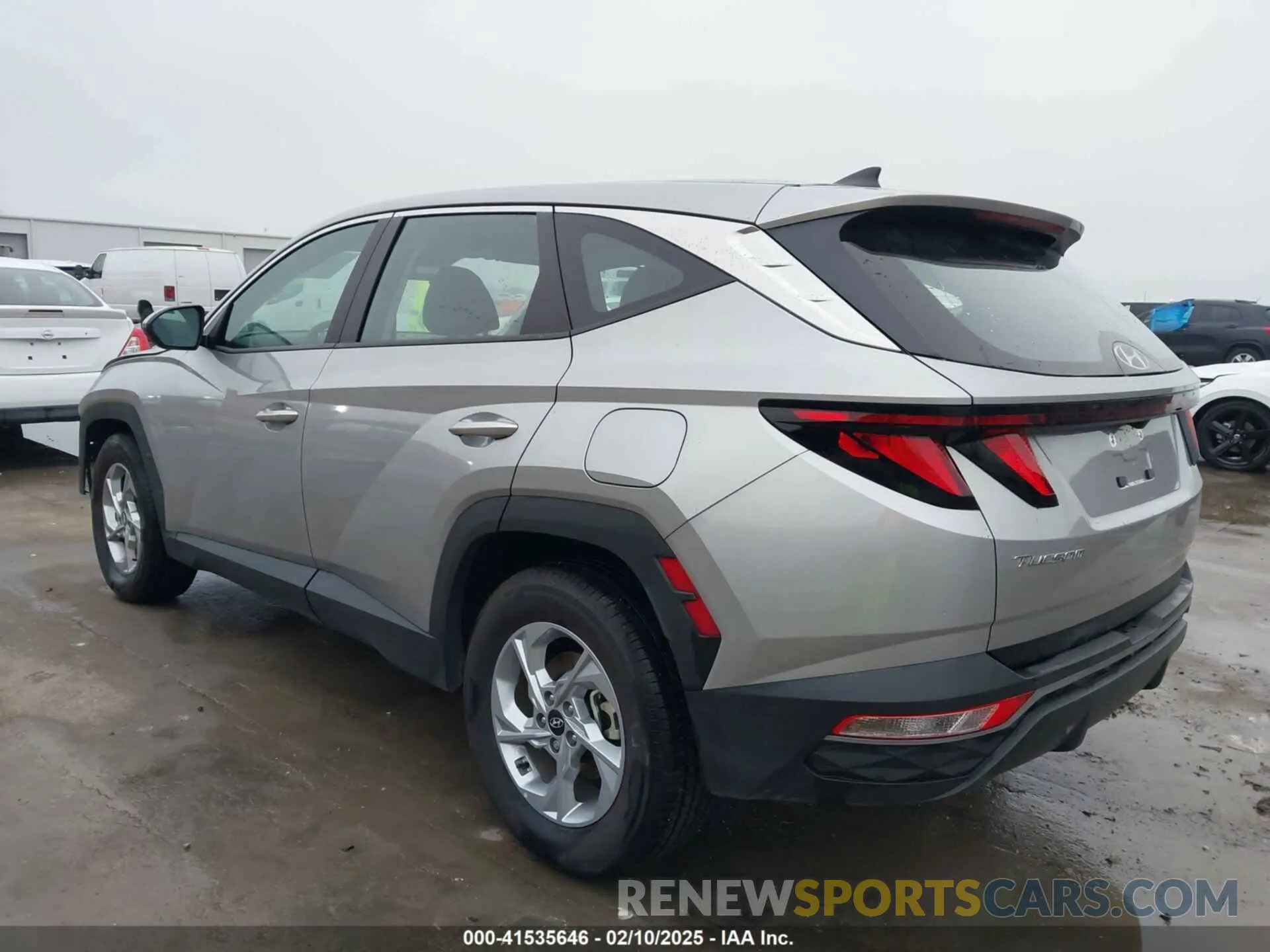 3 Photograph of a damaged car 5NMJA3DE2RH440629 HYUNDAI TUCSON 2024