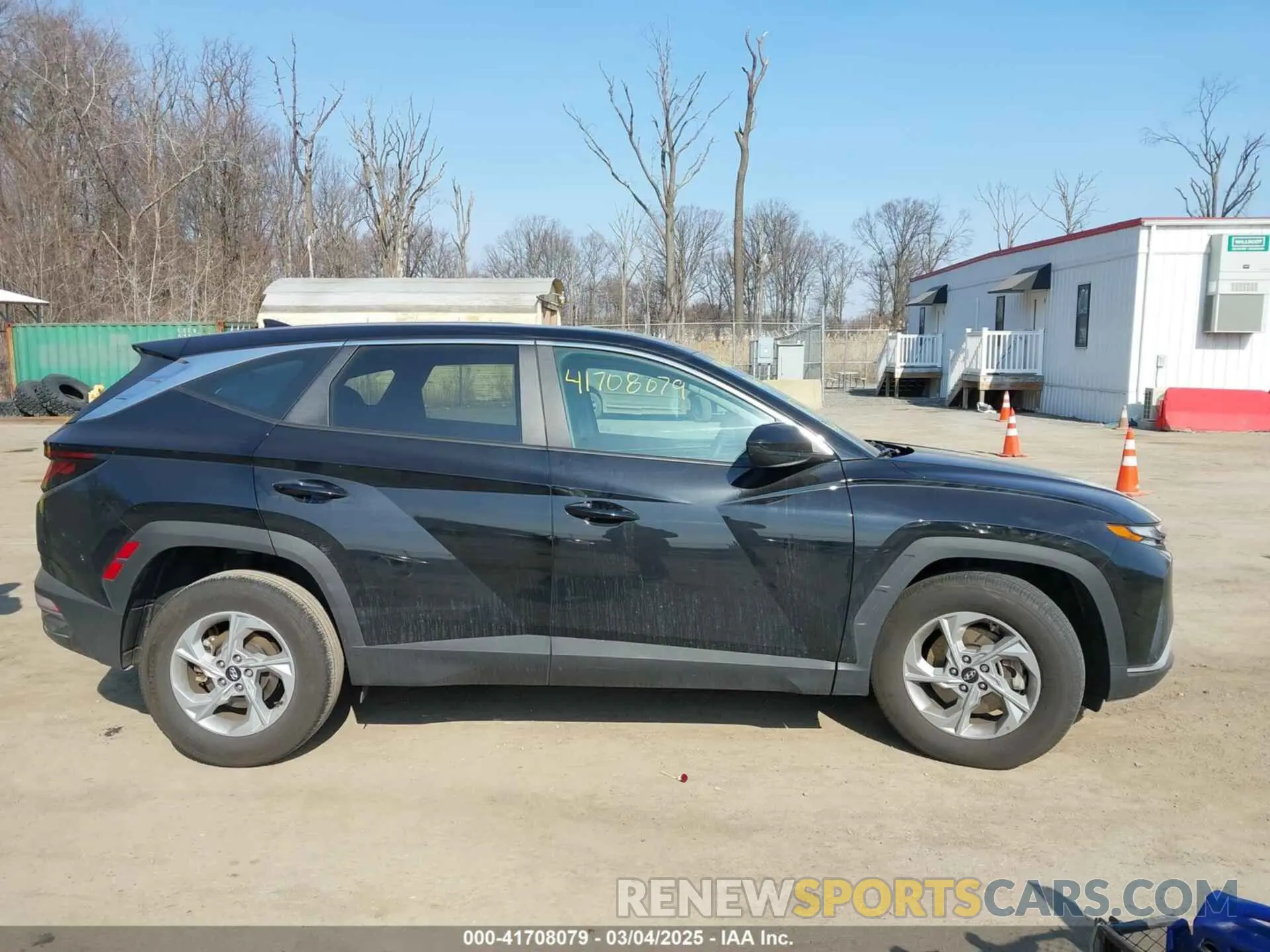 13 Photograph of a damaged car 5NMJA3DE3RH308009 HYUNDAI TUCSON 2024