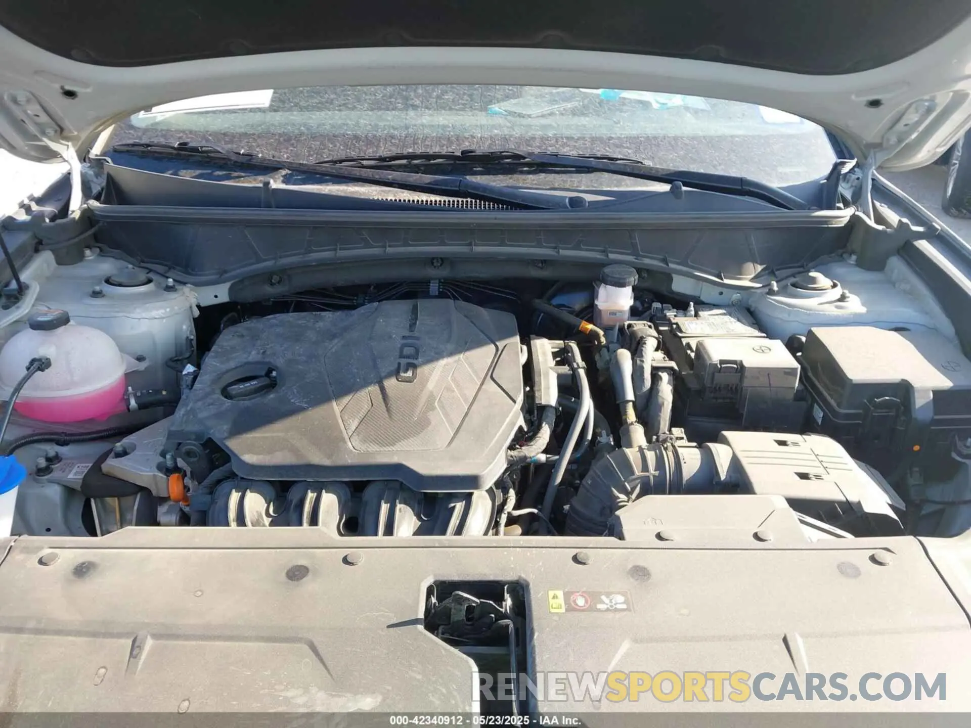 10 Photograph of a damaged car 5NMJA3DE4RH403145 HYUNDAI TUCSON 2024