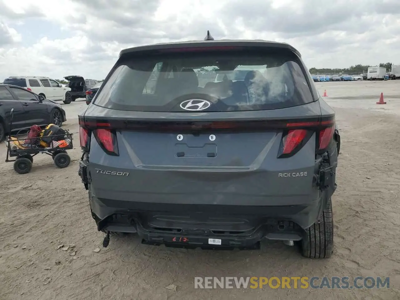 6 Photograph of a damaged car 5NMJA3DE4RH434637 HYUNDAI TUCSON 2024