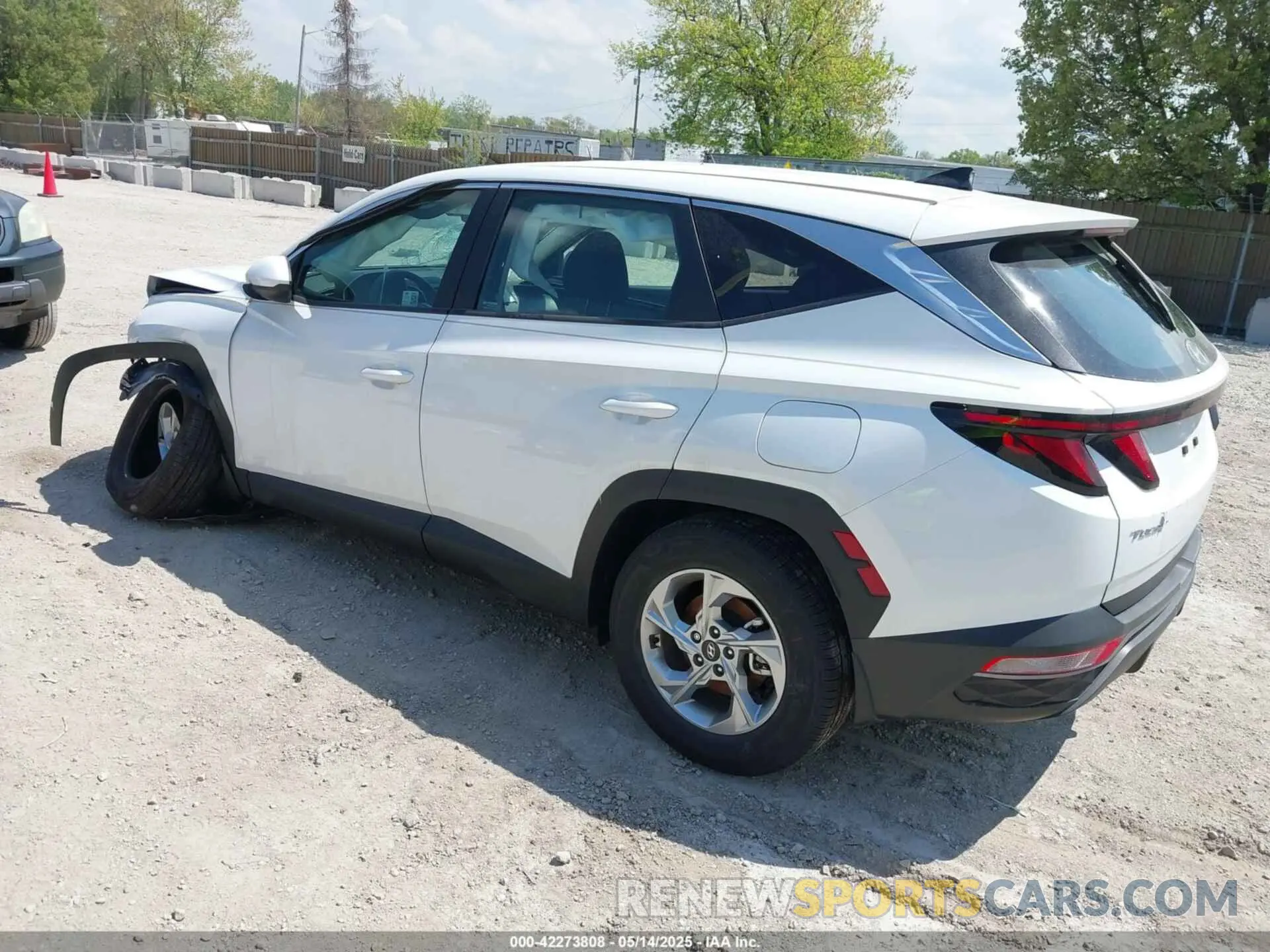 3 Photograph of a damaged car 5NMJA3DE7RH378290 HYUNDAI TUCSON 2024