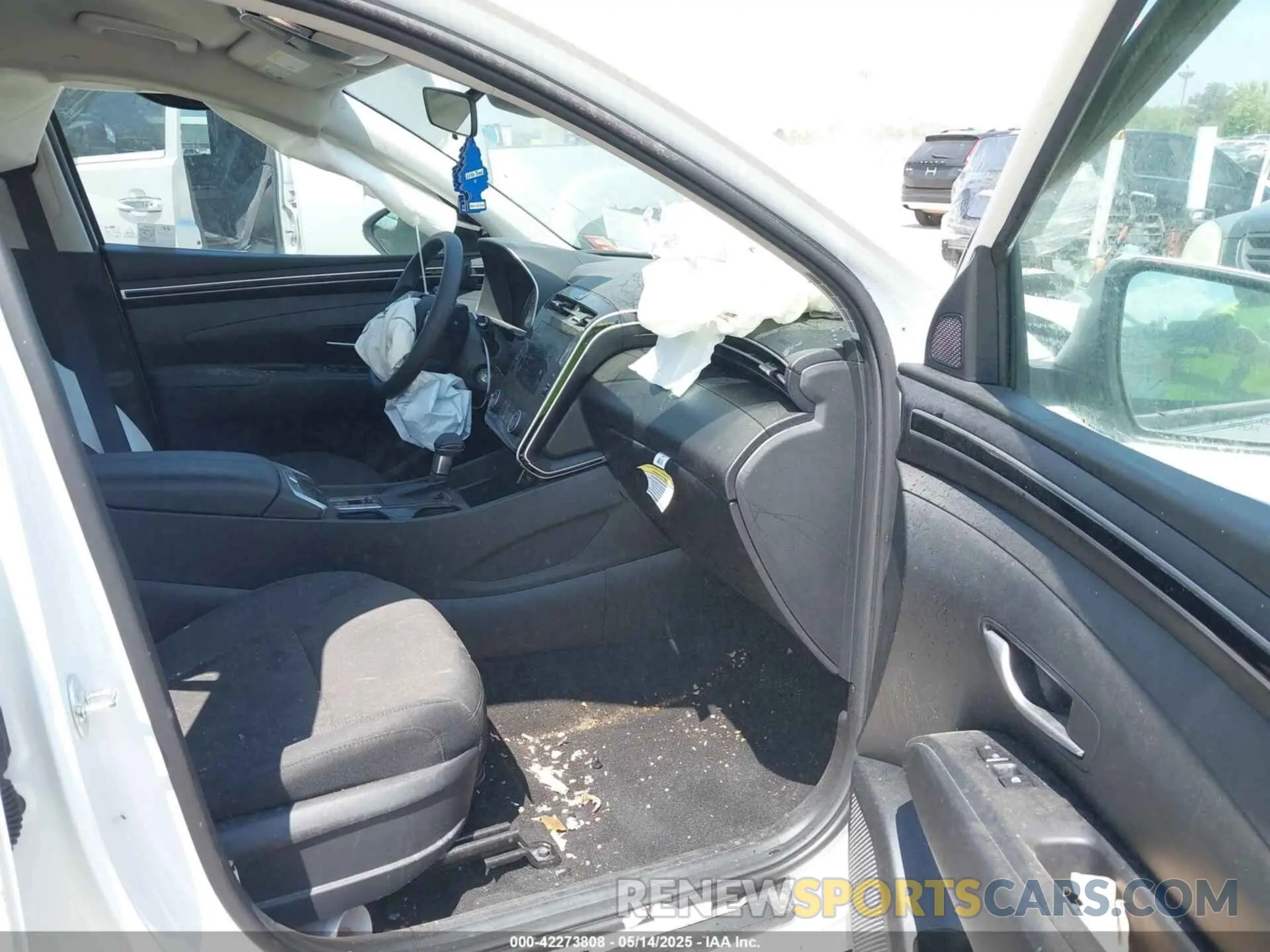 5 Photograph of a damaged car 5NMJA3DE7RH378290 HYUNDAI TUCSON 2024
