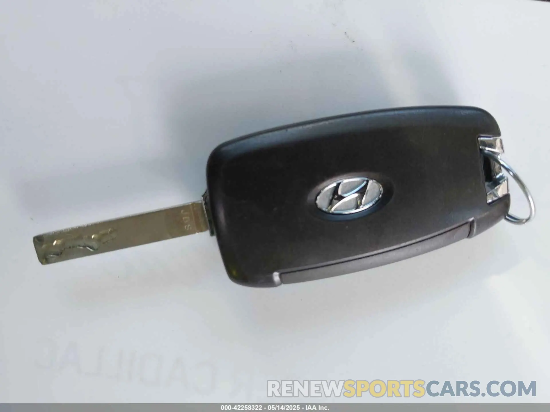 11 Photograph of a damaged car 5NMJA3DE7RH439931 HYUNDAI TUCSON 2024