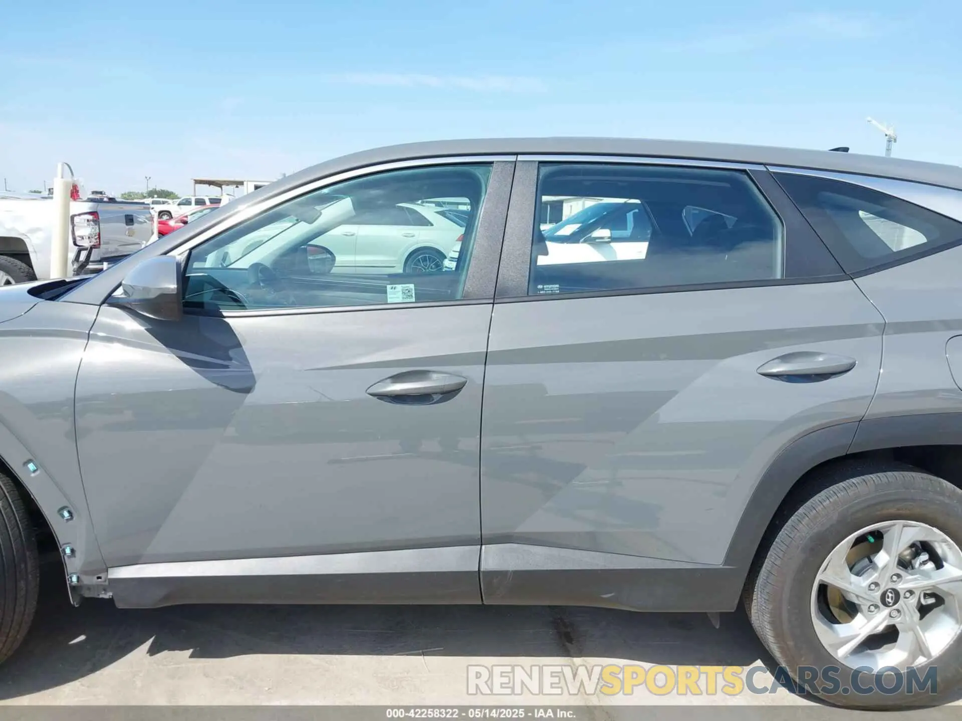 15 Photograph of a damaged car 5NMJA3DE7RH439931 HYUNDAI TUCSON 2024