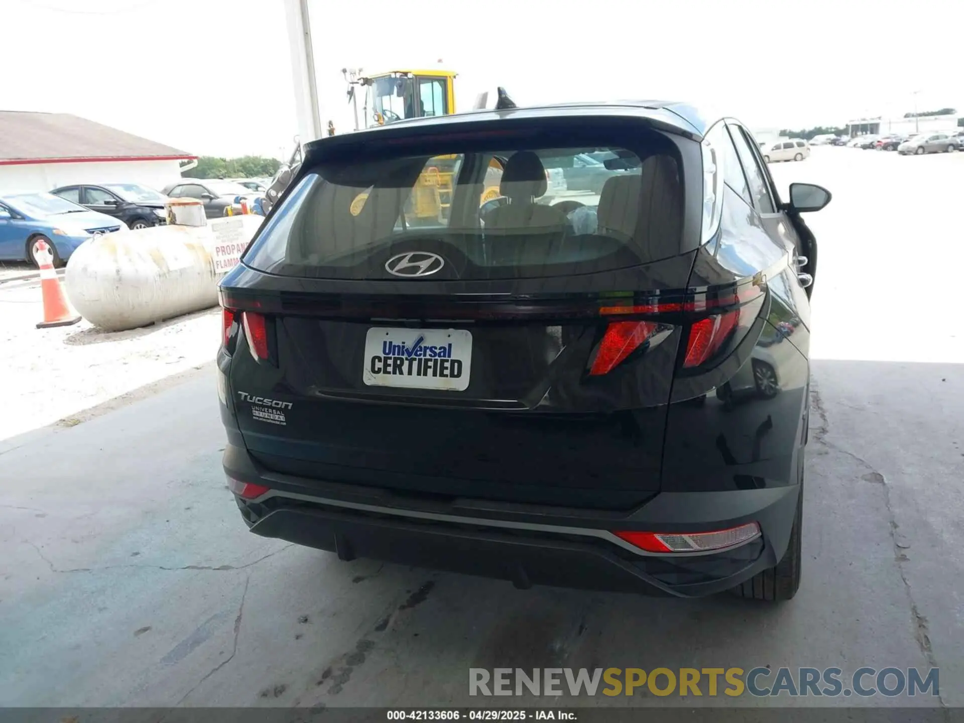 16 Photograph of a damaged car 5NMJA3DE8RH303131 HYUNDAI TUCSON 2024
