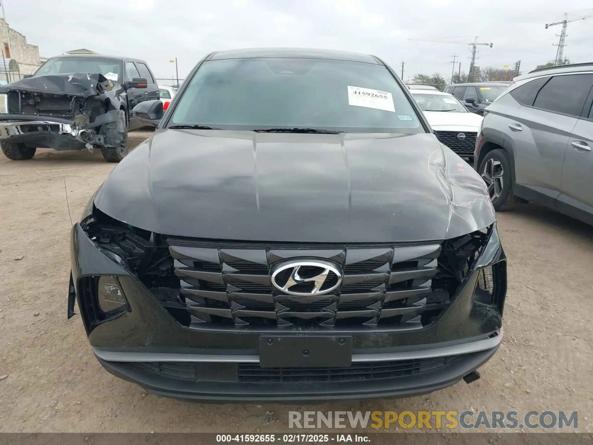 13 Photograph of a damaged car 5NMJA3DE8RH439856 HYUNDAI TUCSON 2024