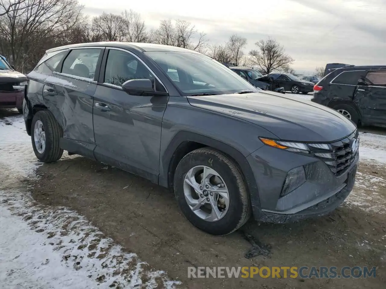 4 Photograph of a damaged car 5NMJA3DE9RH315580 HYUNDAI TUCSON 2024