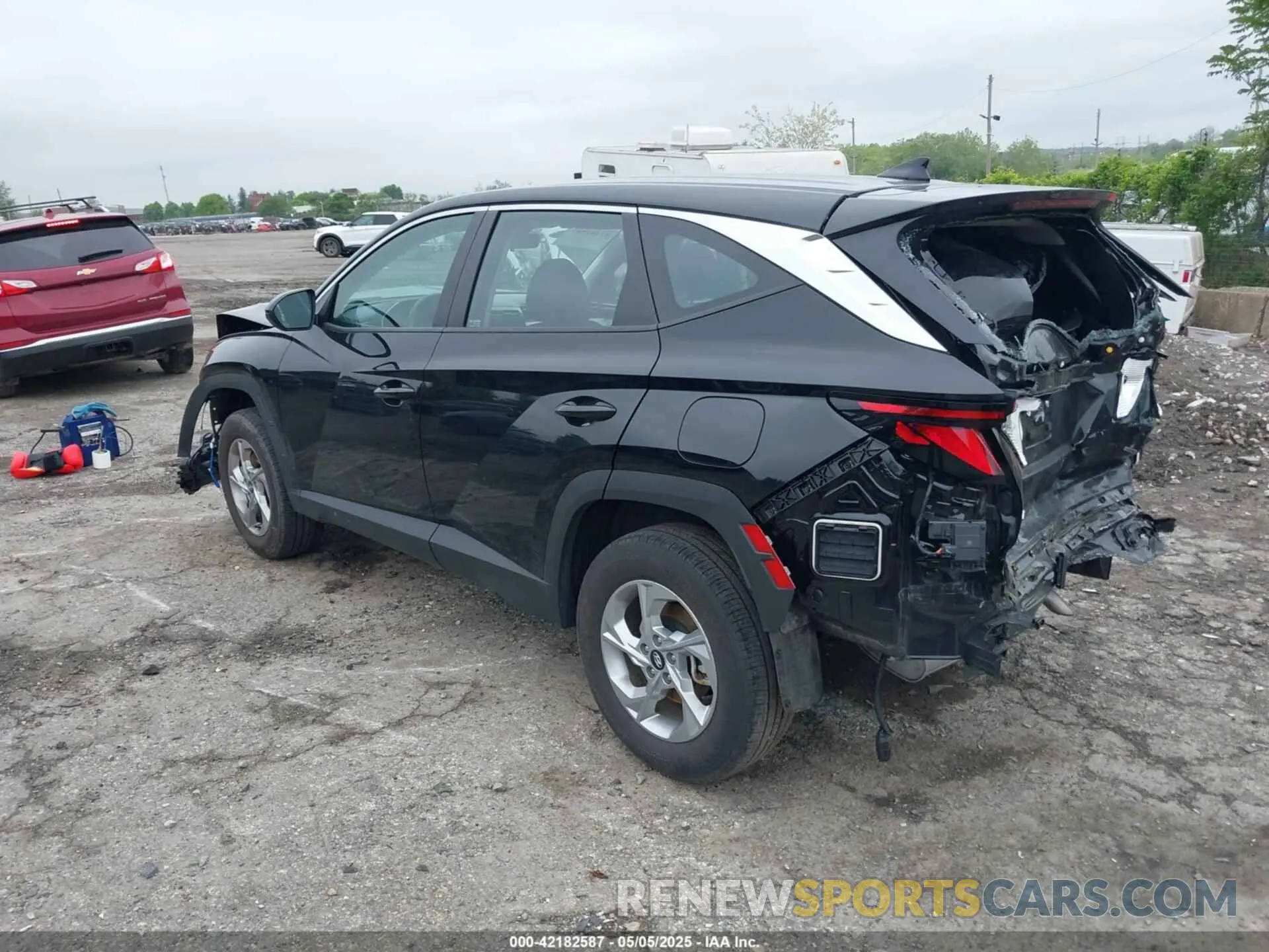 3 Photograph of a damaged car 5NMJACDE0RH312647 HYUNDAI TUCSON 2024