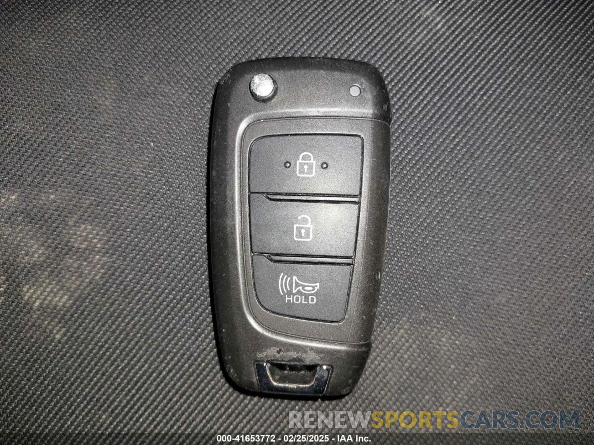 11 Photograph of a damaged car 5NMJACDE0RH418046 HYUNDAI TUCSON 2024