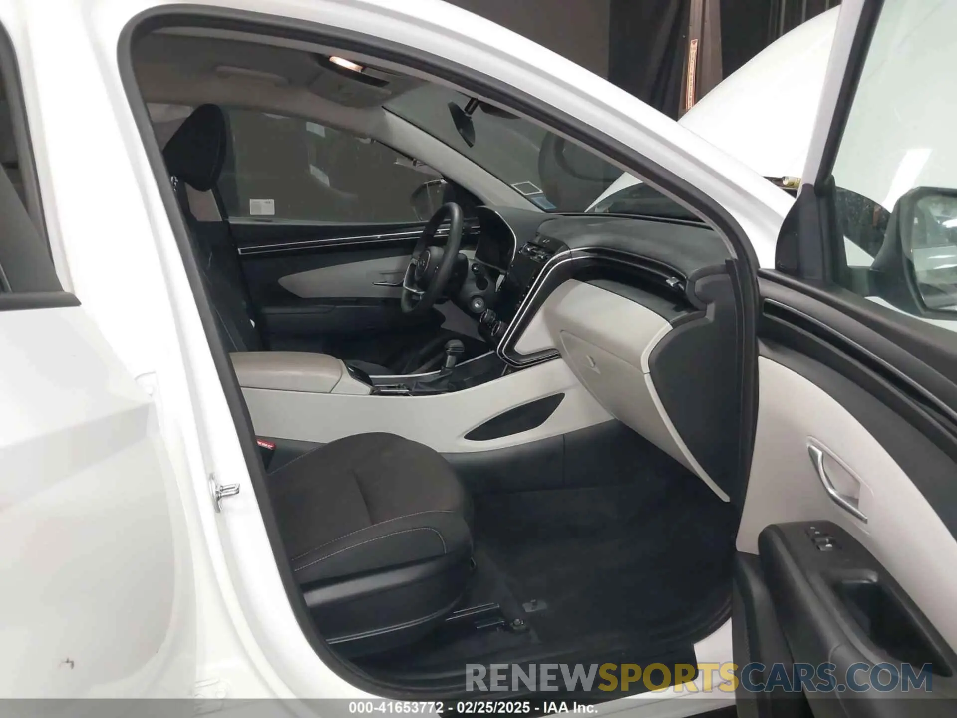 5 Photograph of a damaged car 5NMJACDE0RH418046 HYUNDAI TUCSON 2024