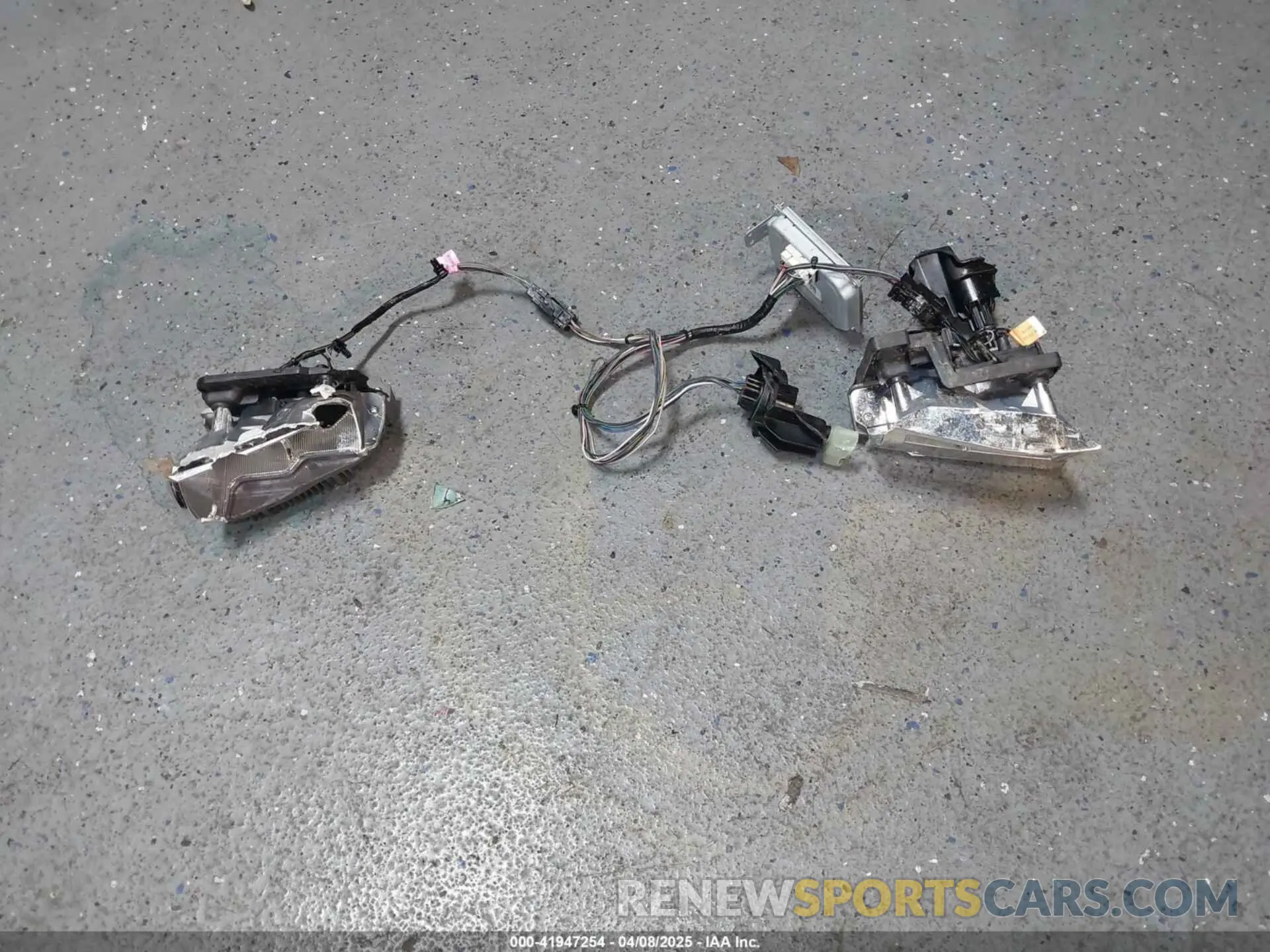 11 Photograph of a damaged car 5NMJACDE2RH439657 HYUNDAI TUCSON 2024