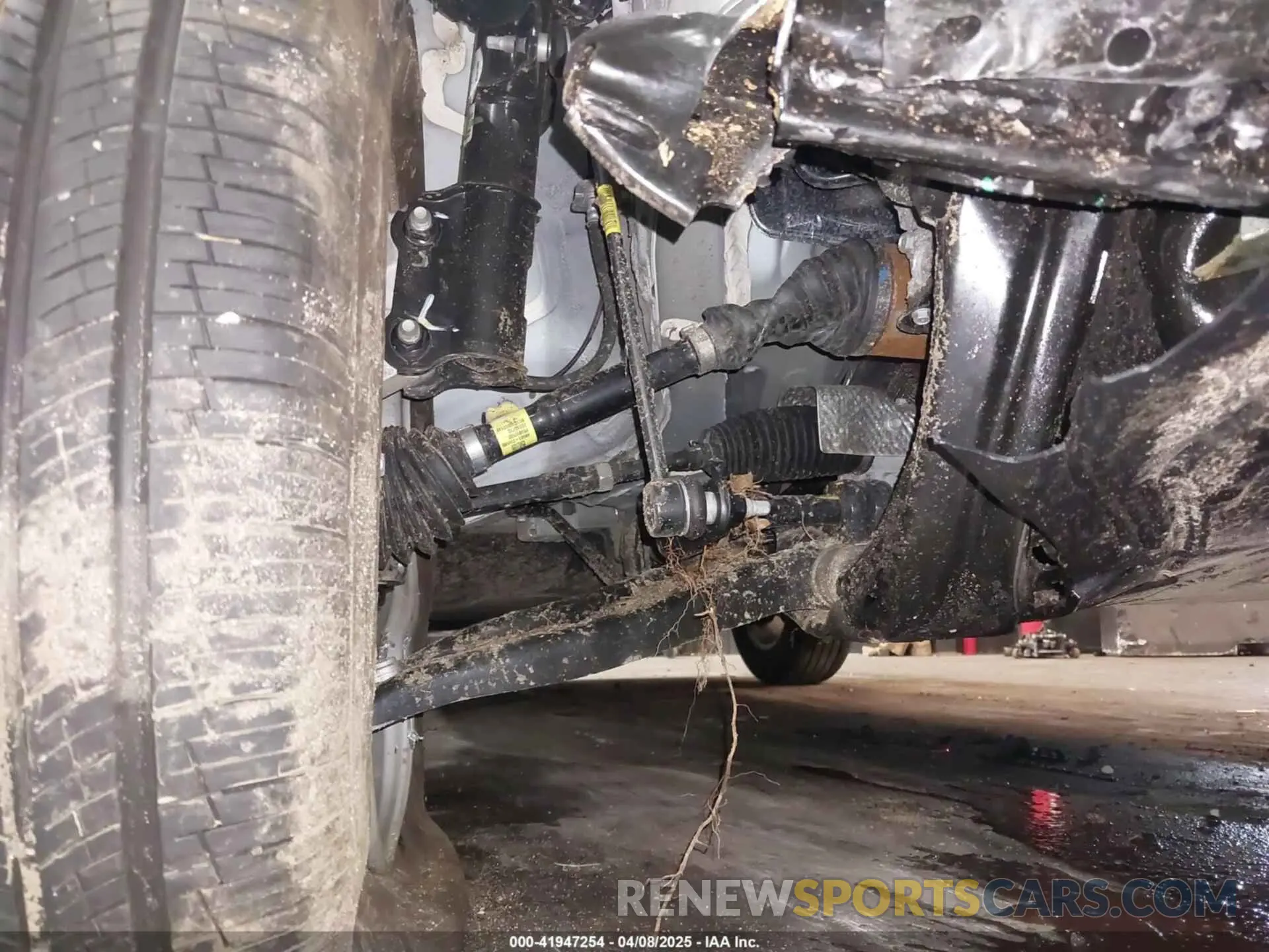 18 Photograph of a damaged car 5NMJACDE2RH439657 HYUNDAI TUCSON 2024