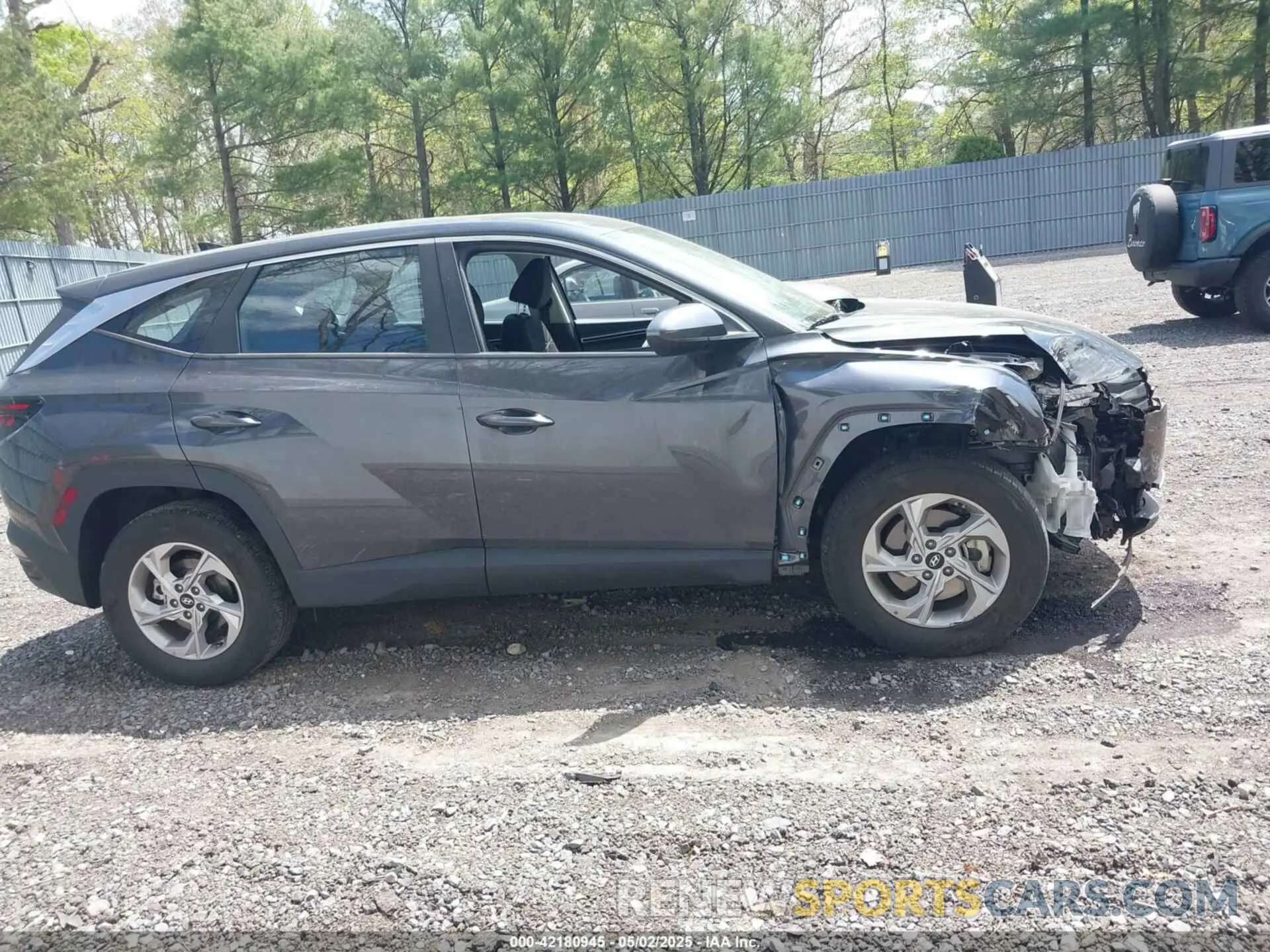 13 Photograph of a damaged car 5NMJACDE3RH326168 HYUNDAI TUCSON 2024