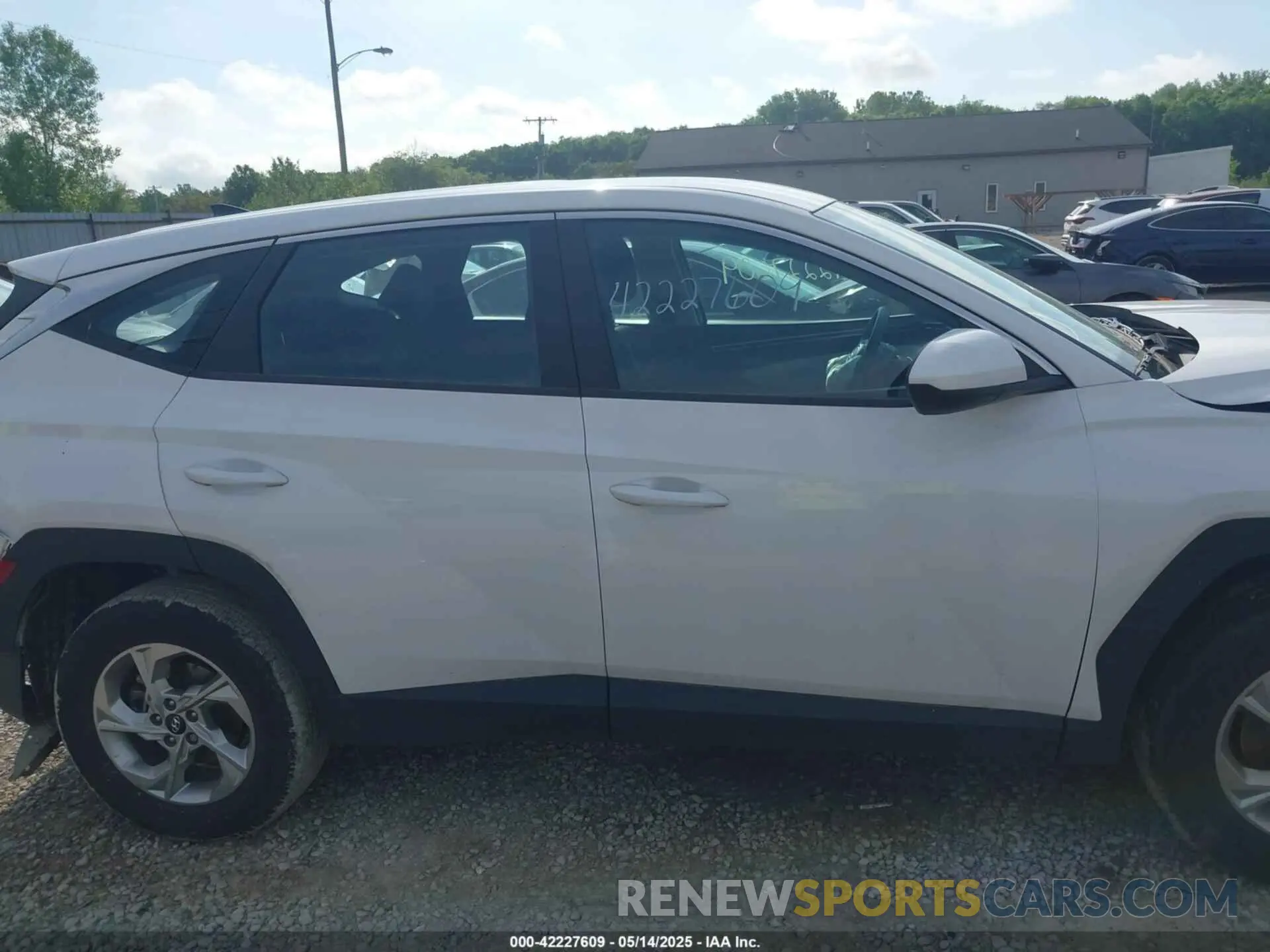 14 Photograph of a damaged car 5NMJACDE3RH431387 HYUNDAI TUCSON 2024