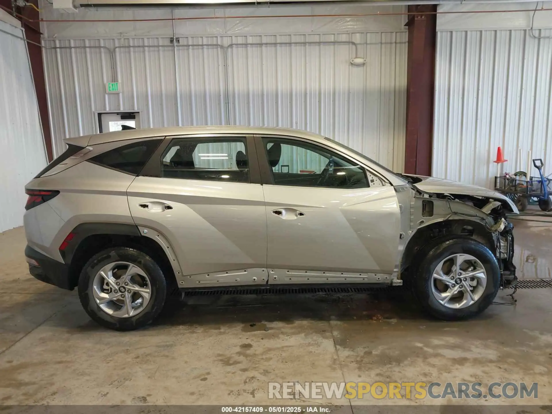 14 Photograph of a damaged car 5NMJACDE4RH380076 HYUNDAI TUCSON 2024