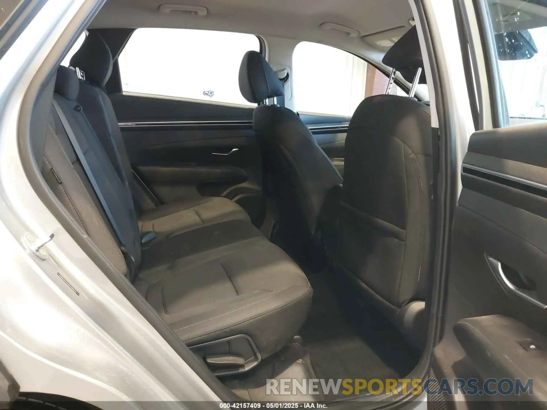 8 Photograph of a damaged car 5NMJACDE4RH380076 HYUNDAI TUCSON 2024